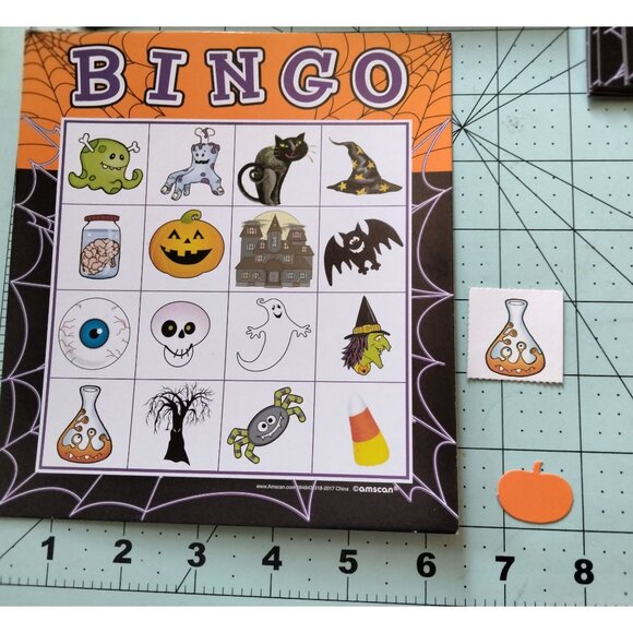 Halloween Bingo Game Party 16 Player Boards Orange Pumpkin Markers - Picture 3 of 6